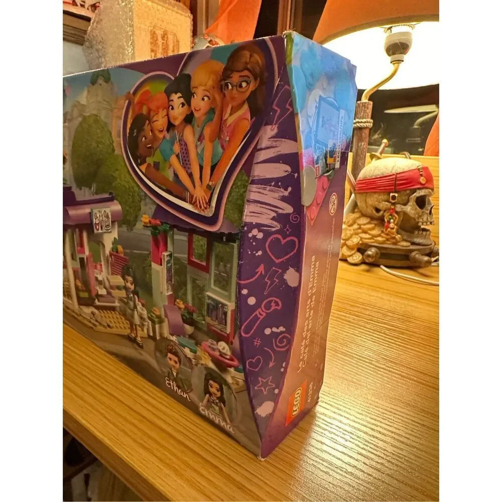 LEGO FRIENDS: Emma's Art Cafe (41336) Building Kit 378pcs Retired Set Playset NE - Picture 2 of 9